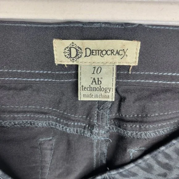 Democracy Ab Technology Women's Size 10 Jeans Animal Print - Picture 3 of 5